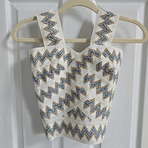 🌷NWT - Metallic print crop top